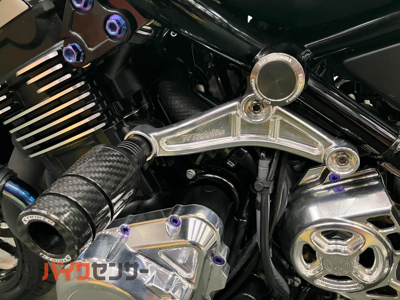 Z900RS SE　カスタム多数！　オールペイント　ウィリーパーツ多数　ROTOBOXカーボンホイール　ヨシムラ手曲マフラー_20