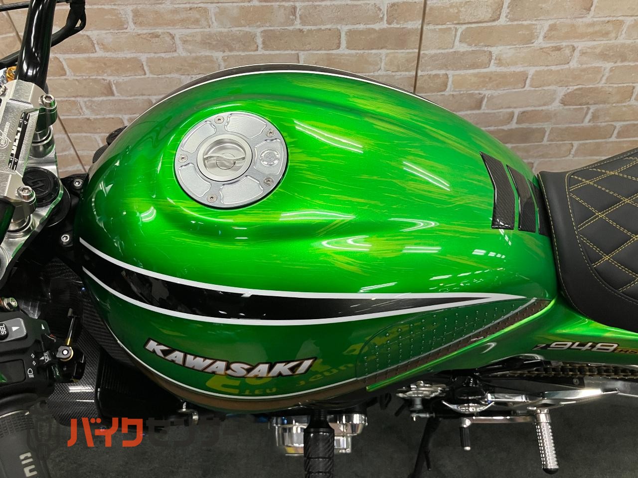 Z900RS SE　カスタム多数！　オールペイント　ウィリーパーツ多数　ROTOBOXカーボンホイール　ヨシムラ手曲マフラー_29