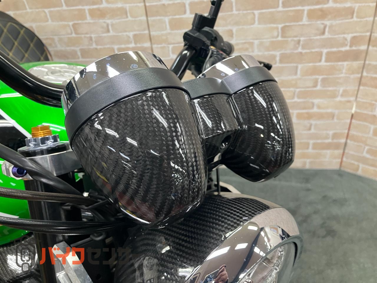 Z900RS SE　カスタム多数！　オールペイント　ウィリーパーツ多数　ROTOBOXカーボンホイール　ヨシムラ手曲マフラー_42