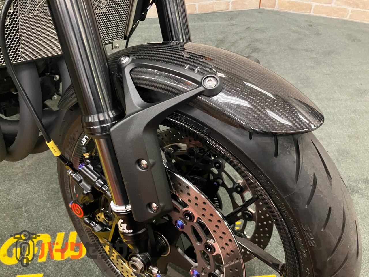 Z900RS SE　カスタム多数！　オールペイント　ウィリーパーツ多数　ROTOBOXカーボンホイール　ヨシムラ手曲マフラー_46