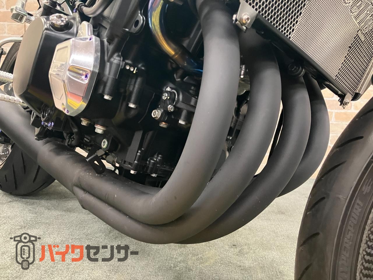 Z900RS SE　カスタム多数！　オールペイント　ウィリーパーツ多数　ROTOBOXカーボンホイール　ヨシムラ手曲マフラー_48