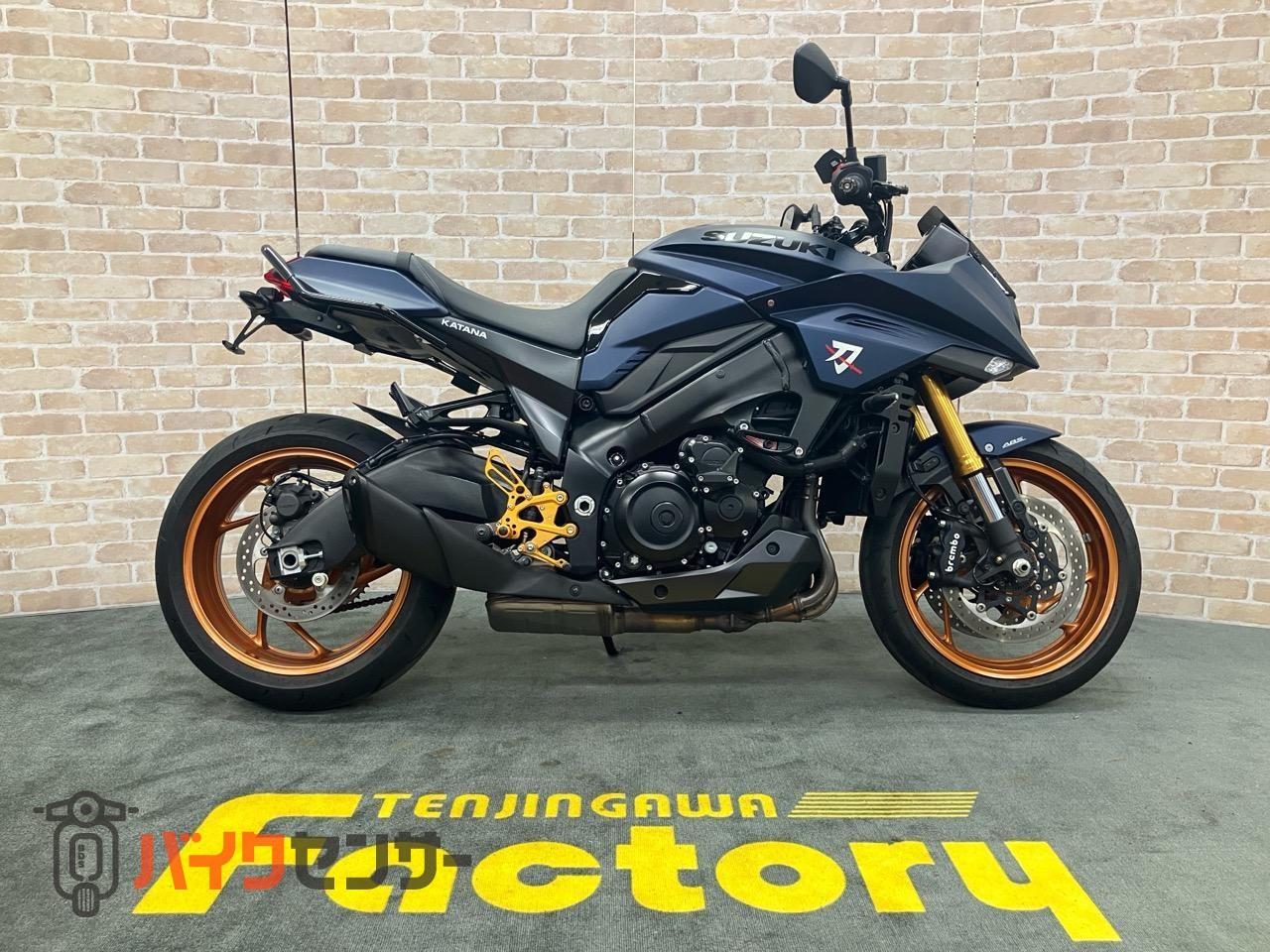 カタナ　OVERハンドル　ベビーフェイスステップ　ヨシムラエンジンスライダー　フェンダーレス　タンデムバー_0