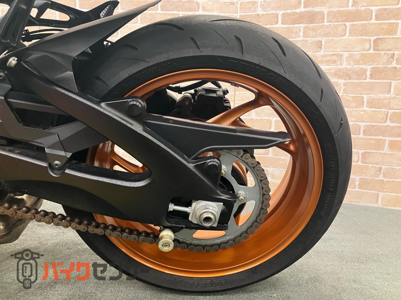 カタナ　OVERハンドル　ベビーフェイスステップ　ヨシムラエンジンスライダー　フェンダーレス　タンデムバー_34