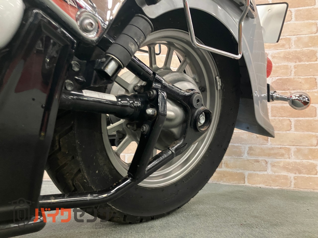 イントルーダー400クラシック　キャブレター車　エンジンガード　バックレスト　サイドサポート　ハンドル　フィッシュテールマフラー_22