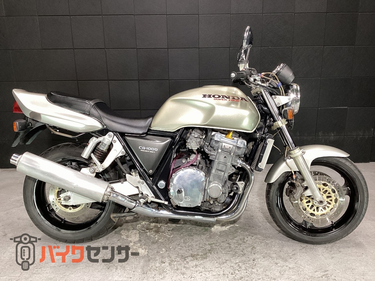 ホンダ CB1000SF 乗出し整備済・車検残(R10年4月迄)・モリワキ製 