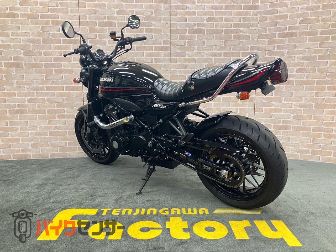 Z900RS  モリワキショート　OVERサブフレーム　バックステップ　マーシャルライト　ロングテール　フェンダーレス　シート　タンデムバー_5