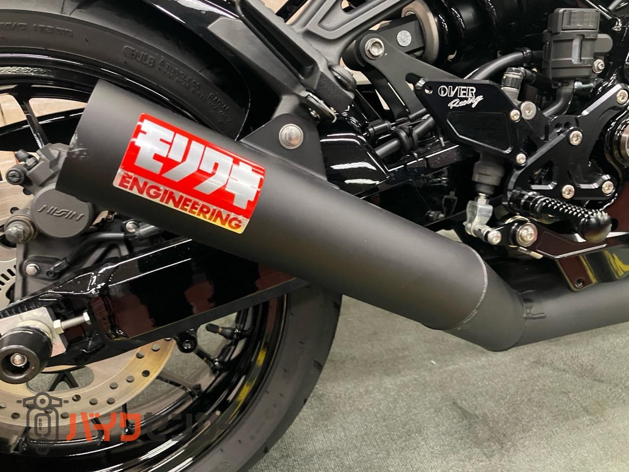 Z900RS  モリワキショート　OVERサブフレーム　バックステップ　マーシャルライト　ロングテール　フェンダーレス　シート　タンデムバー_13