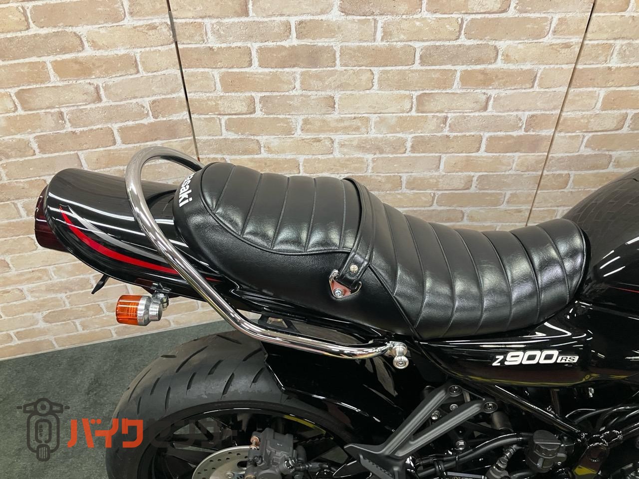 Z900RS  モリワキショート　OVERサブフレーム　バックステップ　マーシャルライト　ロングテール　フェンダーレス　シート　タンデムバー_15