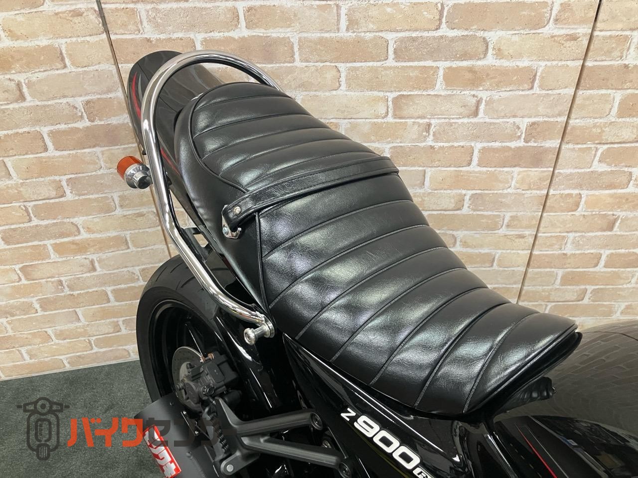 Z900RS  モリワキショート　OVERサブフレーム　バックステップ　マーシャルライト　ロングテール　フェンダーレス　シート　タンデムバー_25