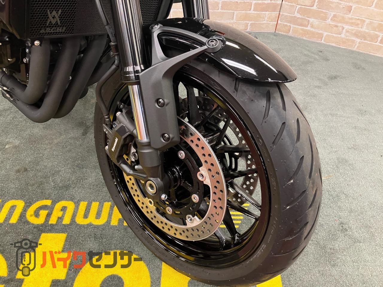 Z900RS  モリワキショート　OVERサブフレーム　バックステップ　マーシャルライト　ロングテール　フェンダーレス　シート　タンデムバー_30