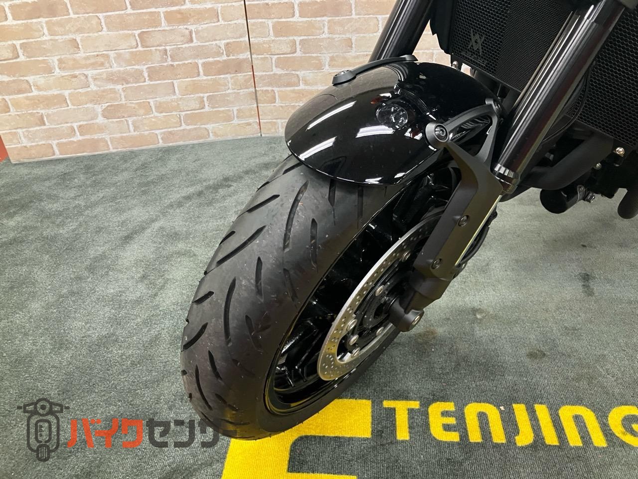 Z900RS  モリワキショート　OVERサブフレーム　バックステップ　マーシャルライト　ロングテール　フェンダーレス　シート　タンデムバー_38