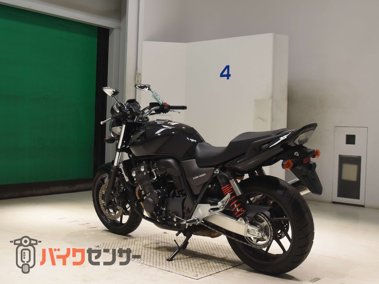 CB400 SUPER FOUR VTEC REVO　グリップヒーター　タンクパッド　エンジンガード_5