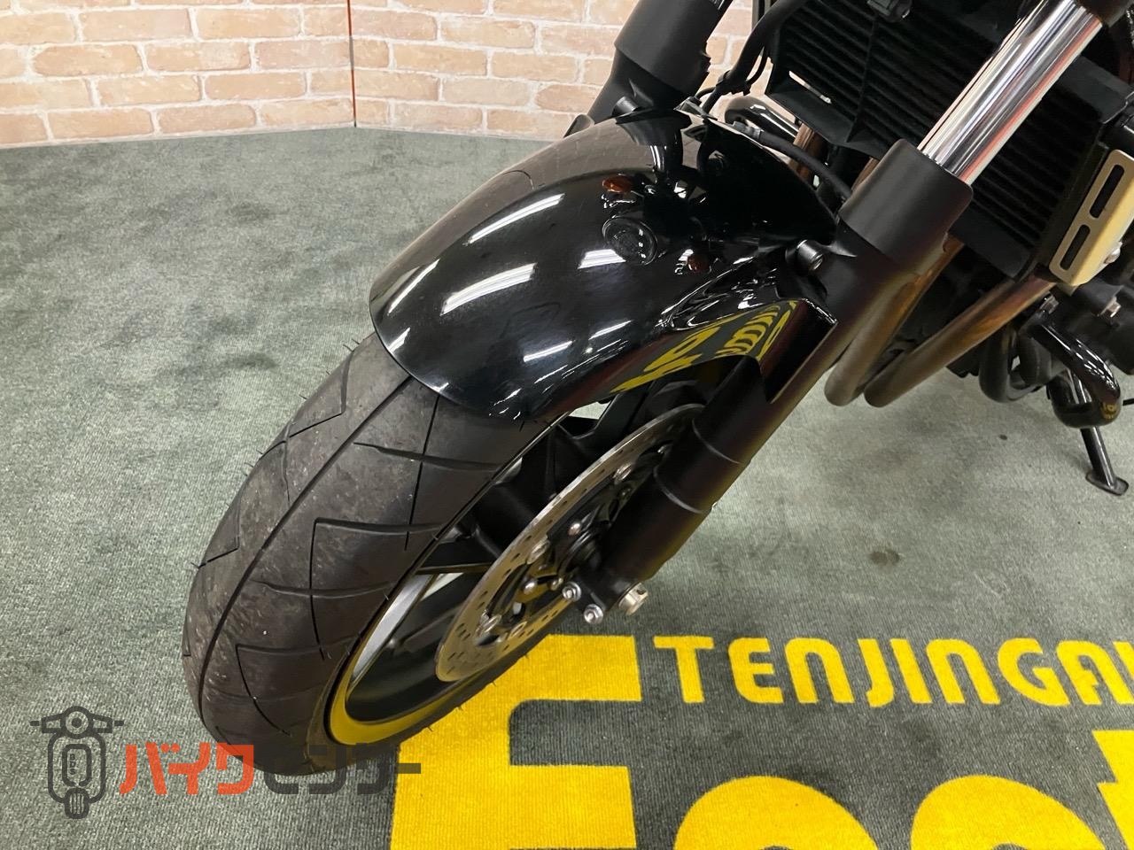 CB400 SUPER FOUR VTEC REVO　グリップヒーター　タンクパッド　エンジンガード_24