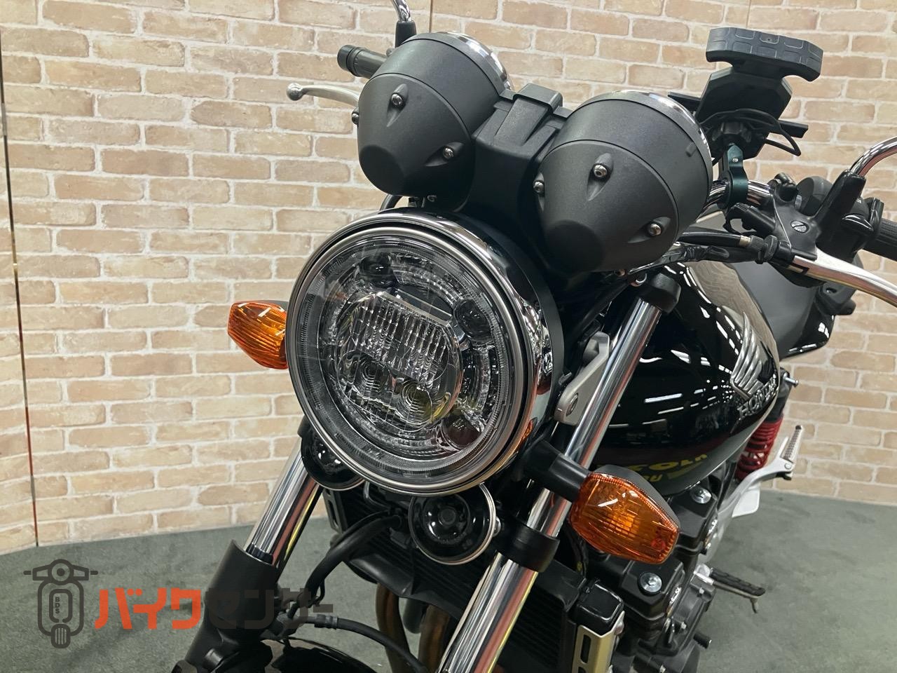 CB400 SUPER FOUR VTEC REVO　グリップヒーター　タンクパッド　エンジンガード_25