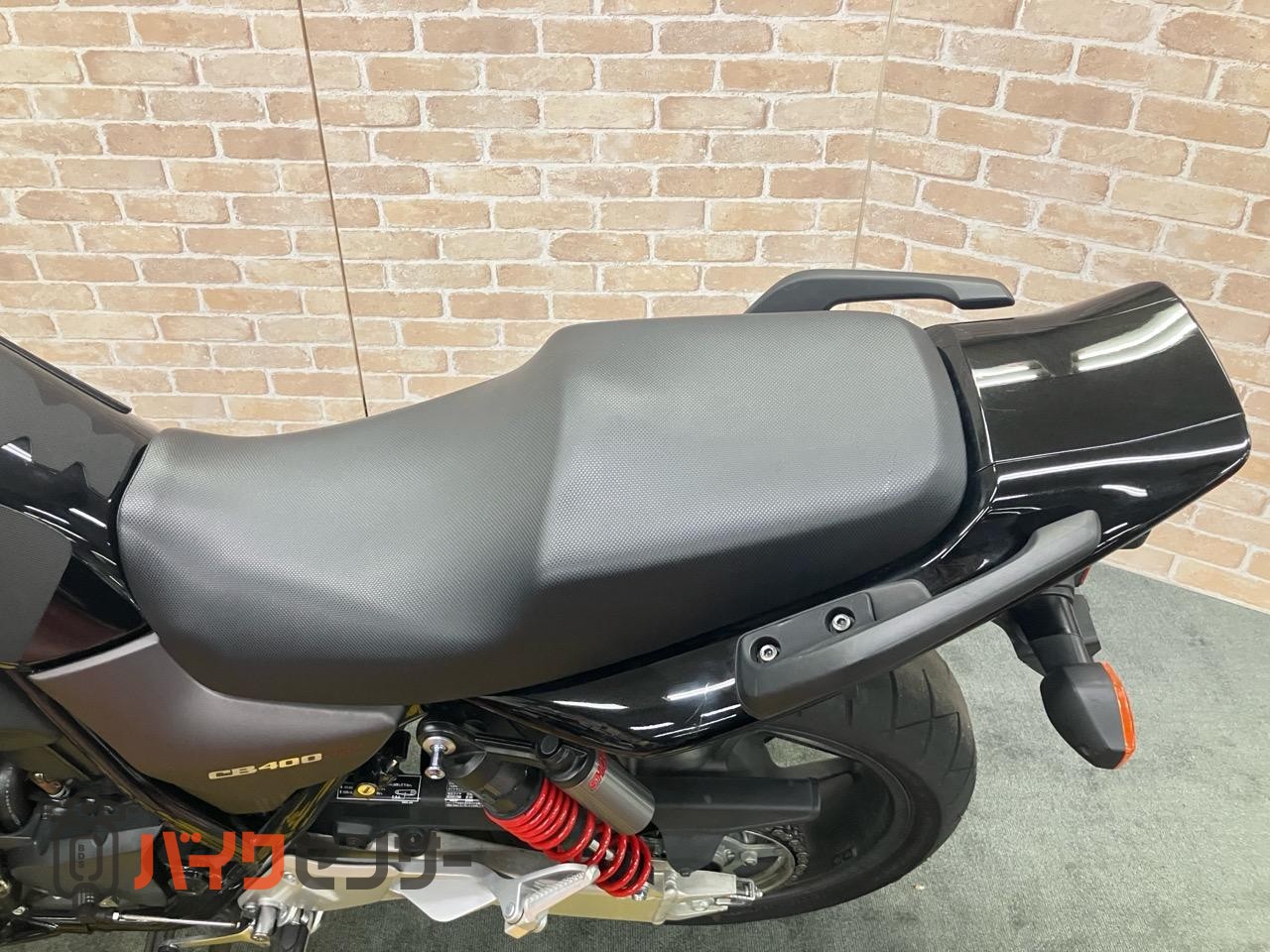 CB400 SUPER FOUR VTEC REVO　グリップヒーター　タンクパッド　エンジンガード_28