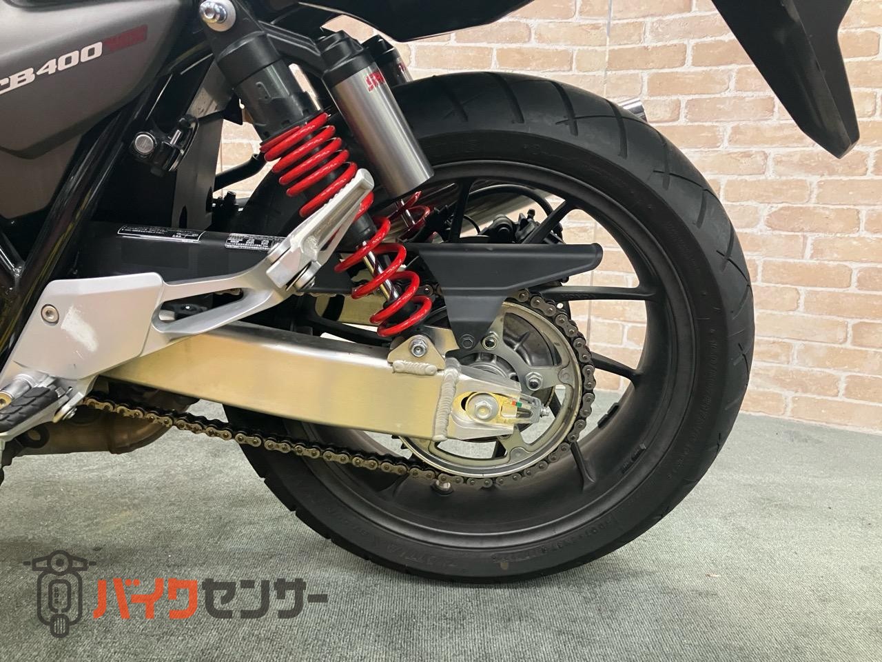 CB400 SUPER FOUR VTEC REVO　グリップヒーター　タンクパッド　エンジンガード_30