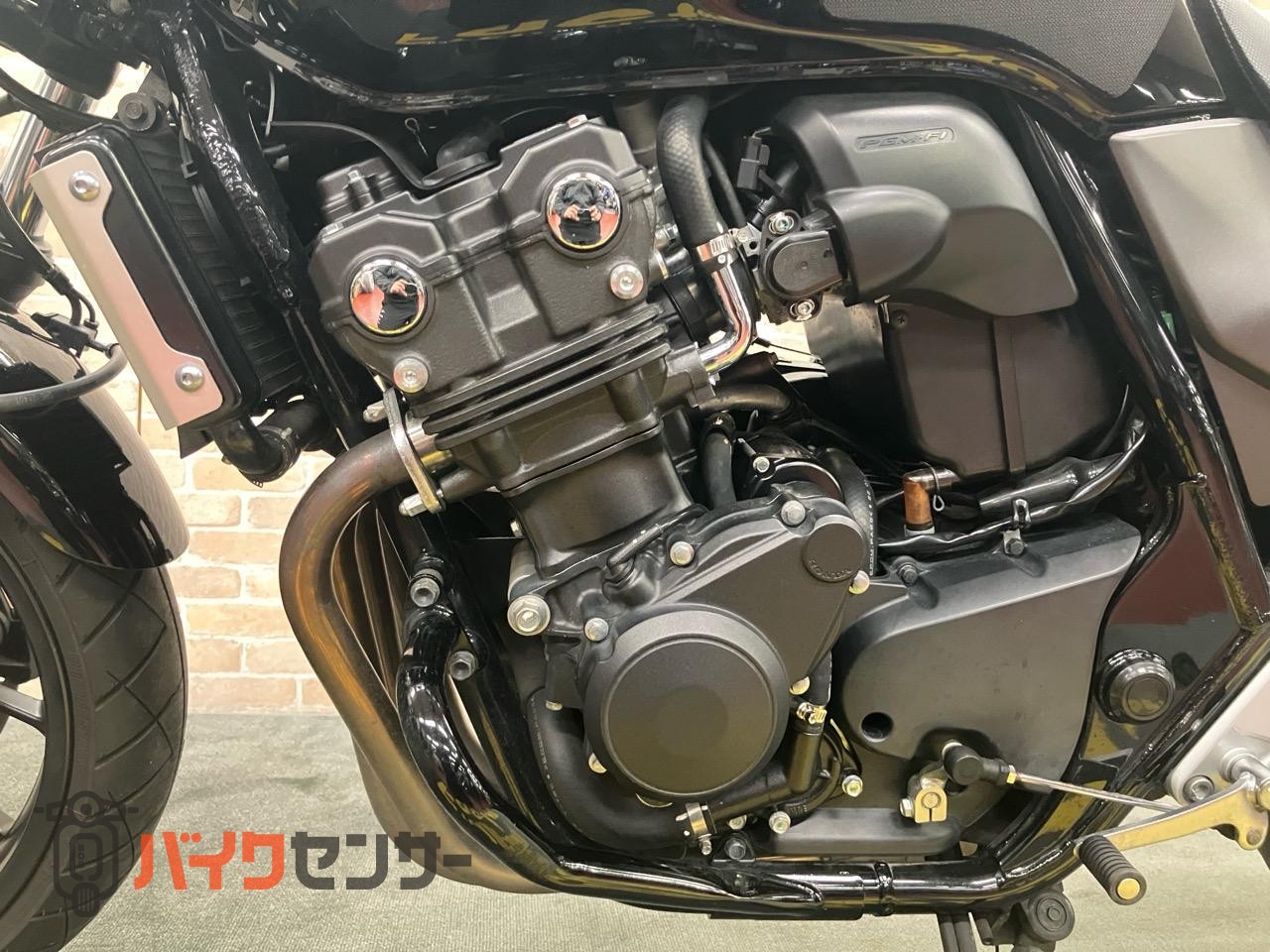 CB400 SUPER FOUR VTEC REVO　グリップヒーター　タンクパッド　エンジンガード_31