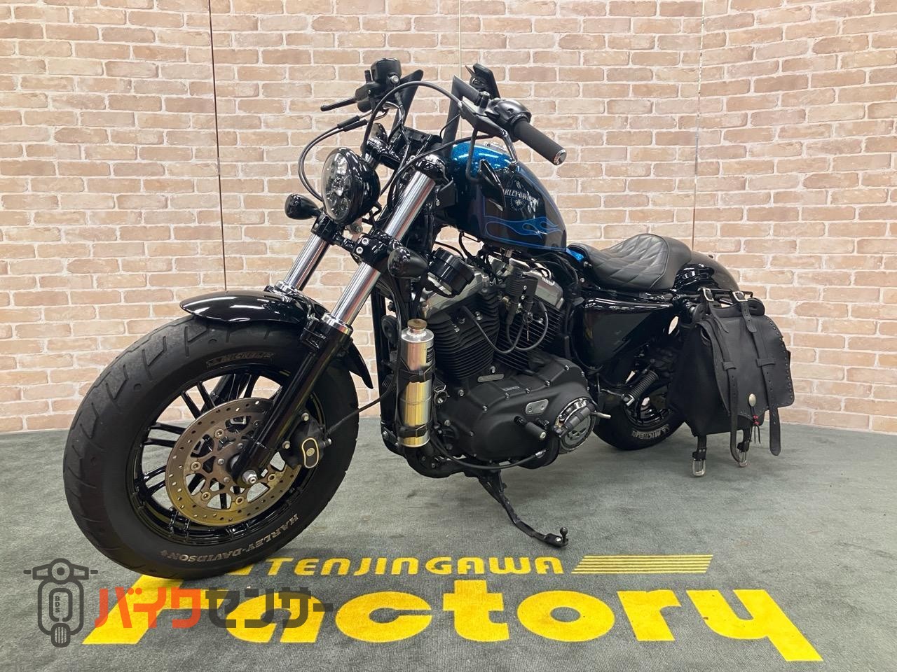 XL1200X フォーティエイト　パフォーマンスマシンエアクリ　バンス　ショートショット　メーター移設　タンクアップ　LEDヘットライト_3