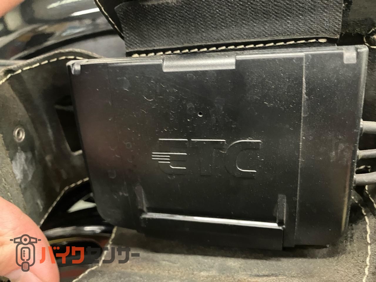 XL1200X フォーティエイト　パフォーマンスマシンエアクリ　バンス　ショートショット　メーター移設　タンクアップ　LEDヘットライト_6