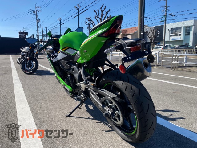 NINJA ZX-4RR - KAWASAKI | CHAMPION 76 | チャンピオン 76