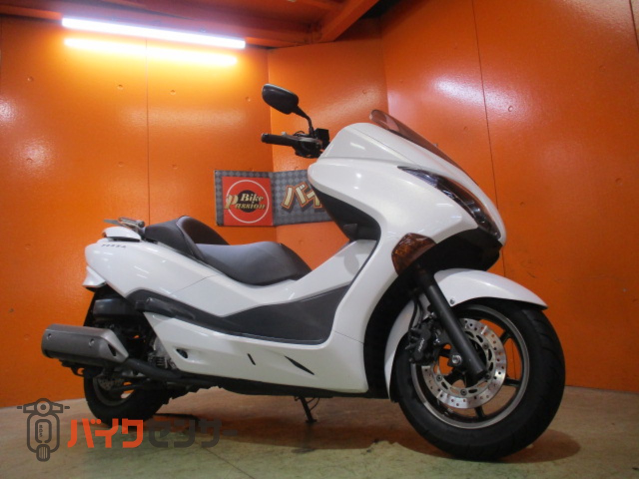 ホンダ フォルツァz mf08 ホワイト 期間良好 250cc 格安ビックスクーター ホンダ フォルツァ MF08 250 Z・ホワイト・250cc・バイクショップ