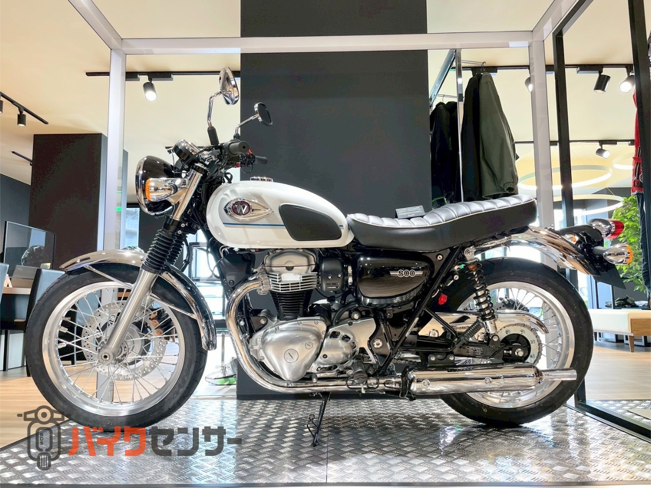 カワサキ W800 2026年モデル ETC2.0車載キット グリップヒーター標準