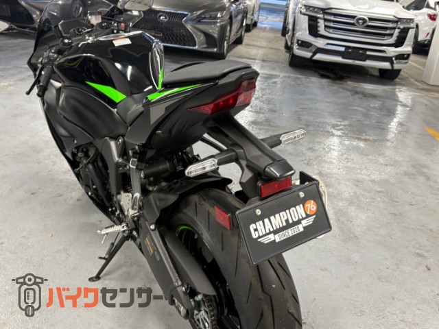 Ninja ZX-6R フルノーマル車 クイックシフター SHOWAセパハン