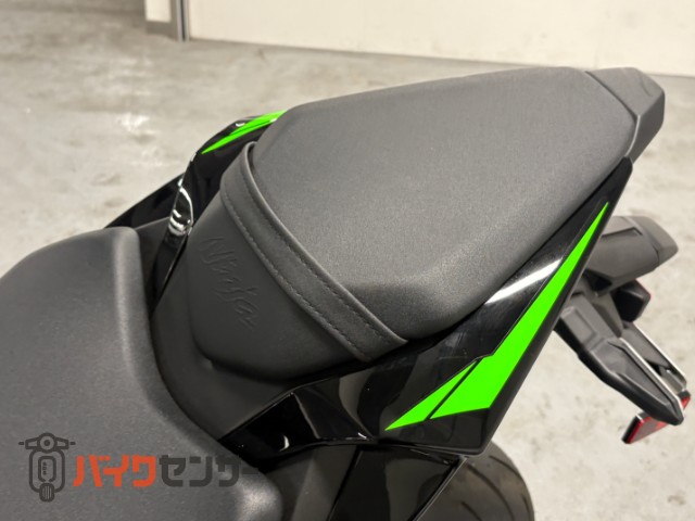 Ninja ZX-6R フルノーマル車 クイックシフター SHOWAセパハン