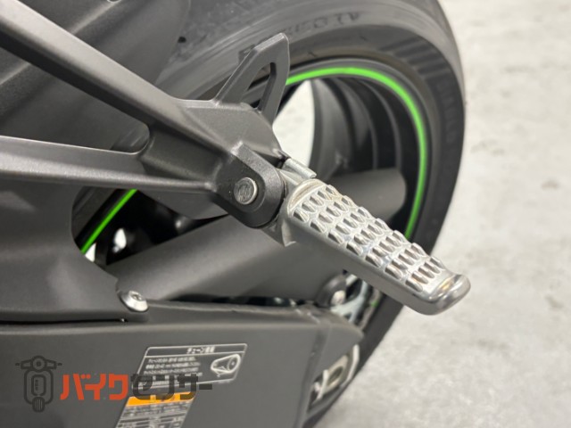 Ninja ZX-6R フルノーマル車 クイックシフター SHOWAセパハン