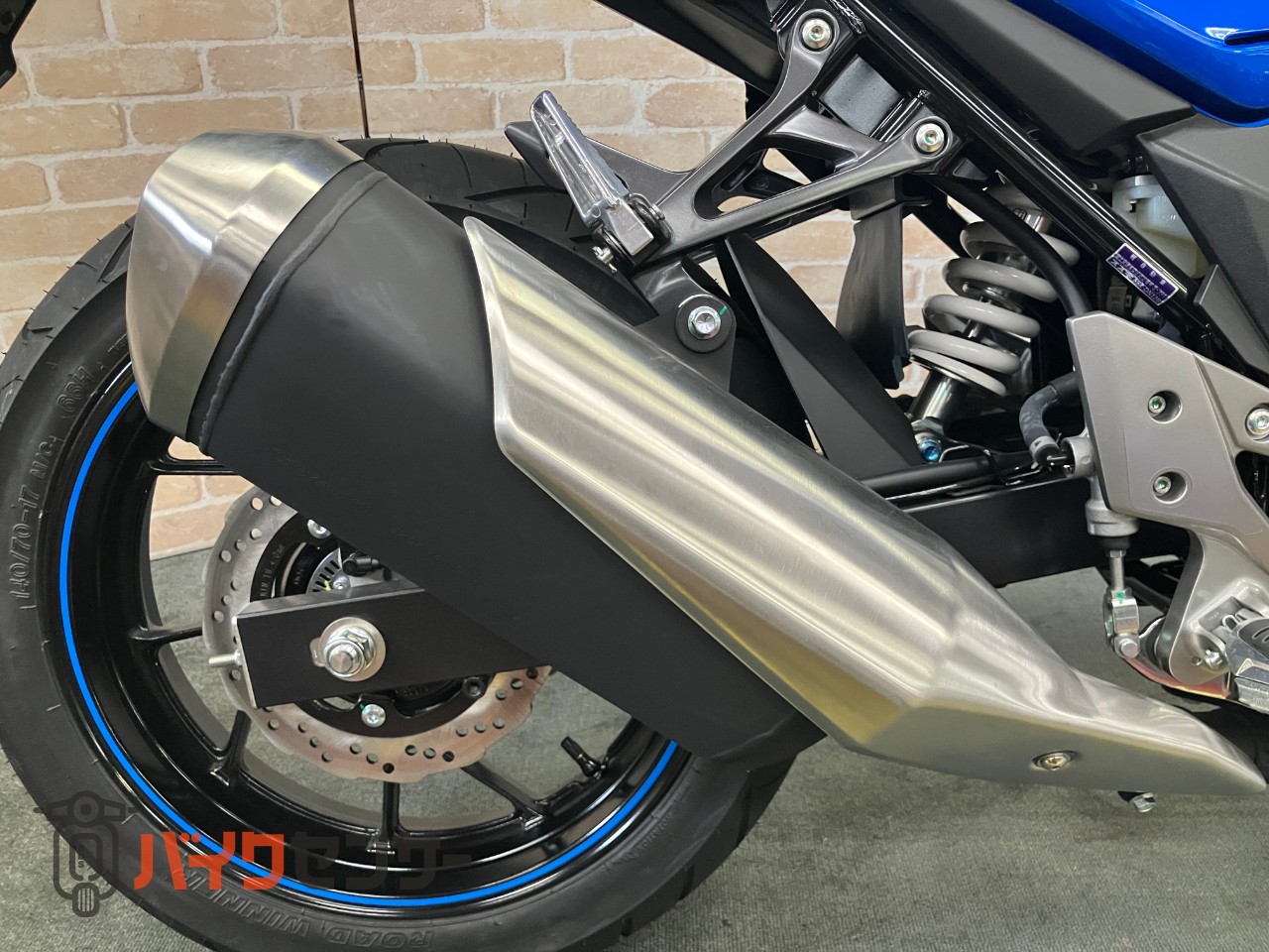 GSX250RM4モデル　LEDヘッドライト　SEPエンジン　4サイクル水冷2気筒_39