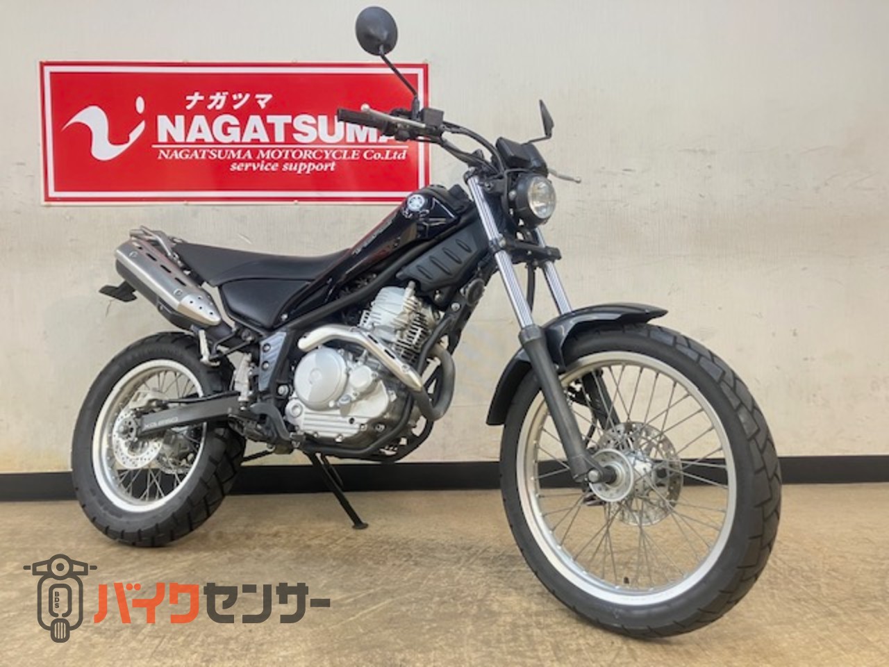 トリッカー純正 ホイール前後セットブロックタイヤ＆チューブシルバー