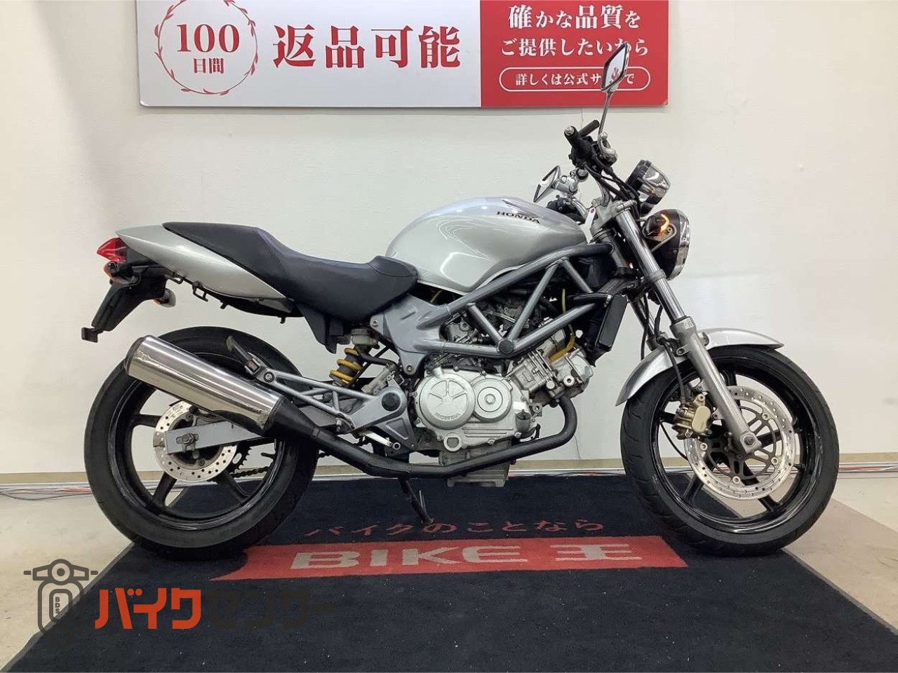 ホンダ VTR ヘルメットホルダー・マルチバー装備 B629447| BDS