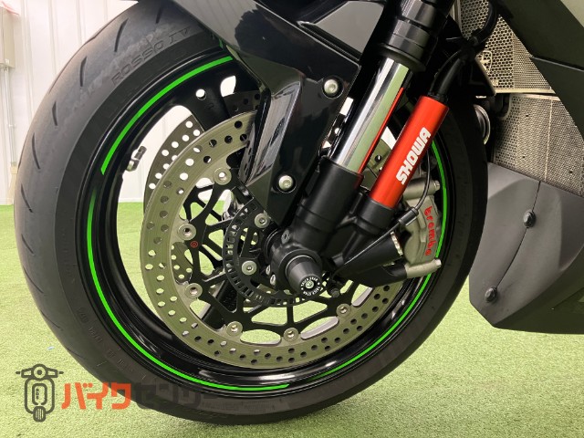 Ninja ZX-10R トリックスターマフラー レバーガード AGRASバック