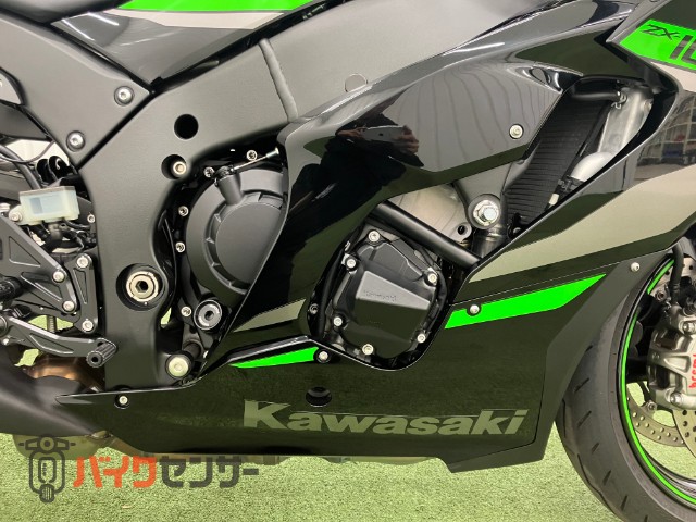 Ninja ZX-10R トリックスターマフラー レバーガード AGRASバック