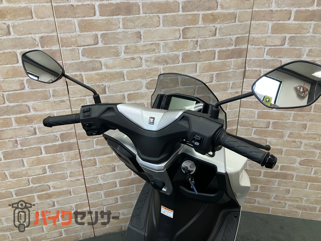 バーグマンストリート125EX_12