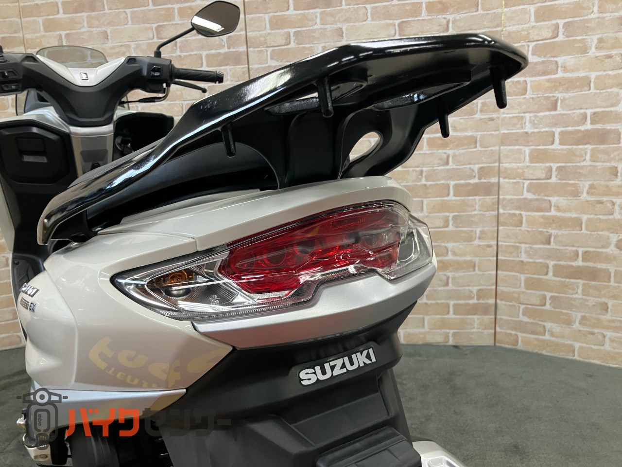 バーグマンストリート125EX_15