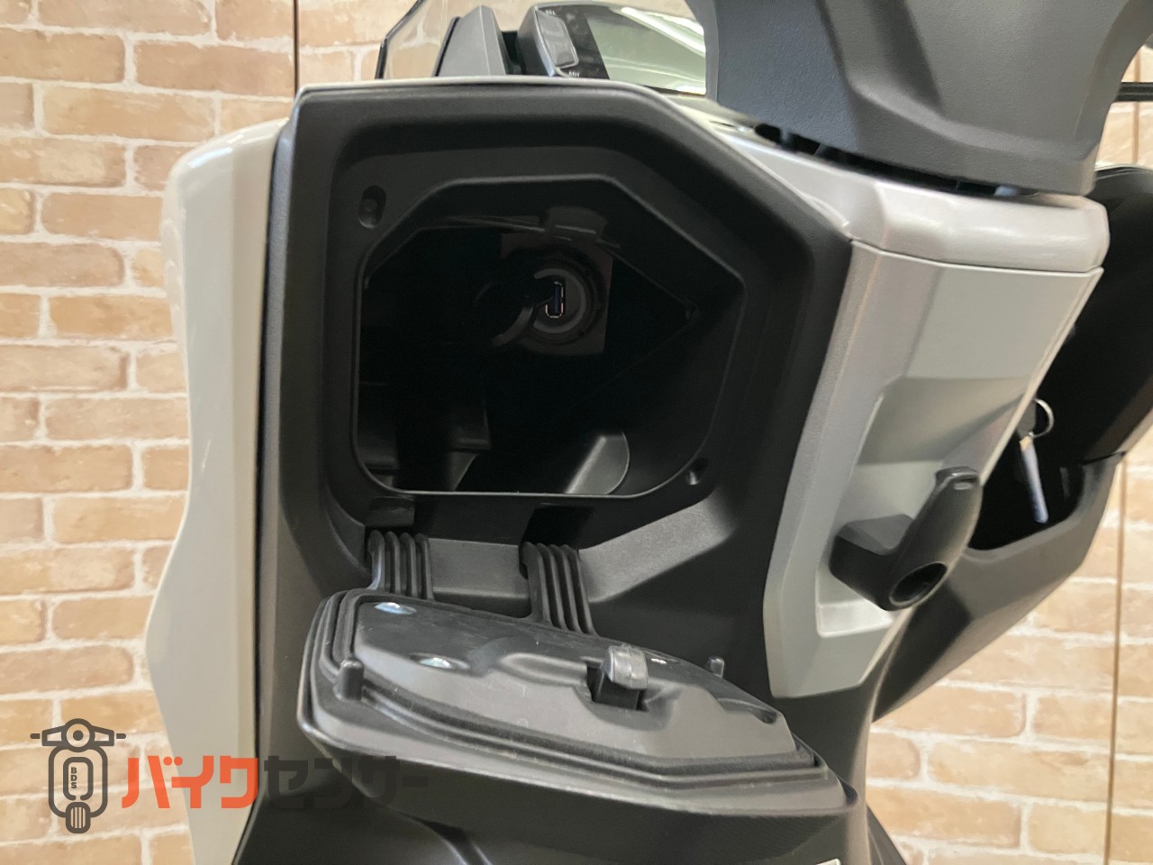 バーグマンストリート125EX_19