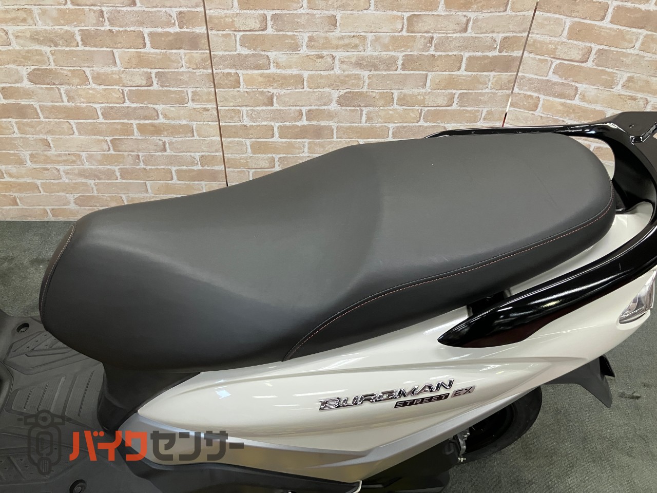 バーグマンストリート125EX_28