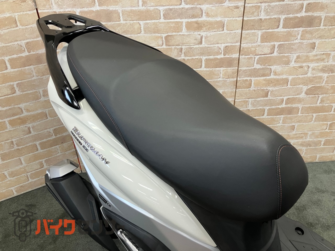 バーグマンストリート125EX_40