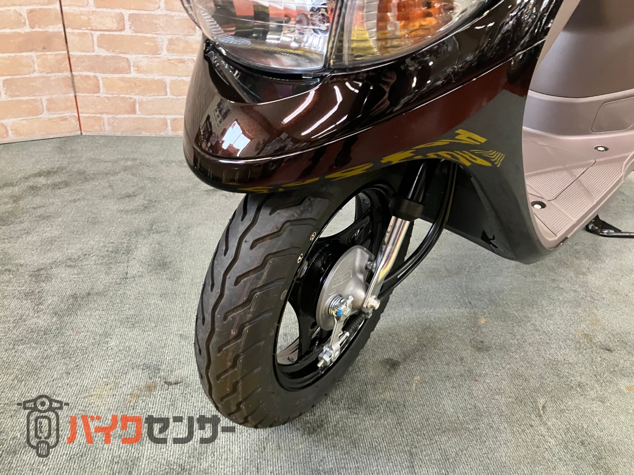 レッツバスケット ワンオーナー　ロールシャッター付前カゴ搭載モデル　グラスミッドナイトブラウン　メットインスクーター_22