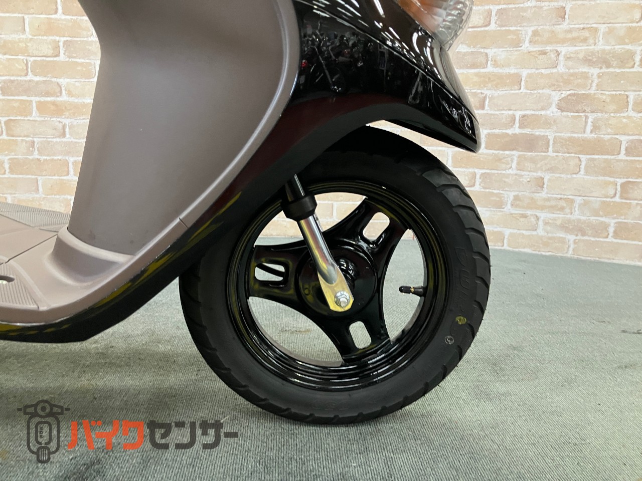 レッツバスケット ワンオーナー　ロールシャッター付前カゴ搭載モデル　グラスミッドナイトブラウン　メットインスクーター_28