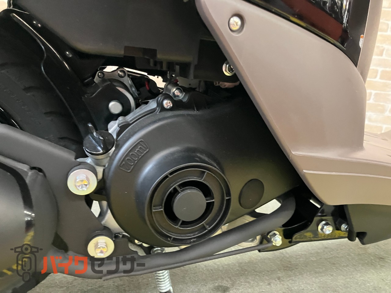 レッツバスケット ワンオーナー　ロールシャッター付前カゴ搭載モデル　グラスミッドナイトブラウン　メットインスクーター_32