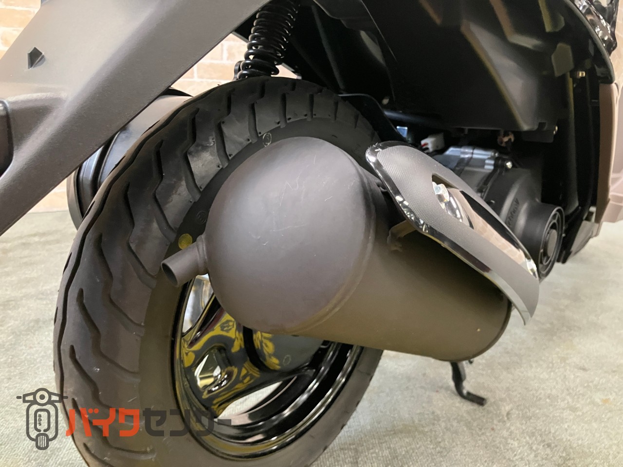 レッツバスケット ワンオーナー　ロールシャッター付前カゴ搭載モデル　グラスミッドナイトブラウン　メットインスクーター_36