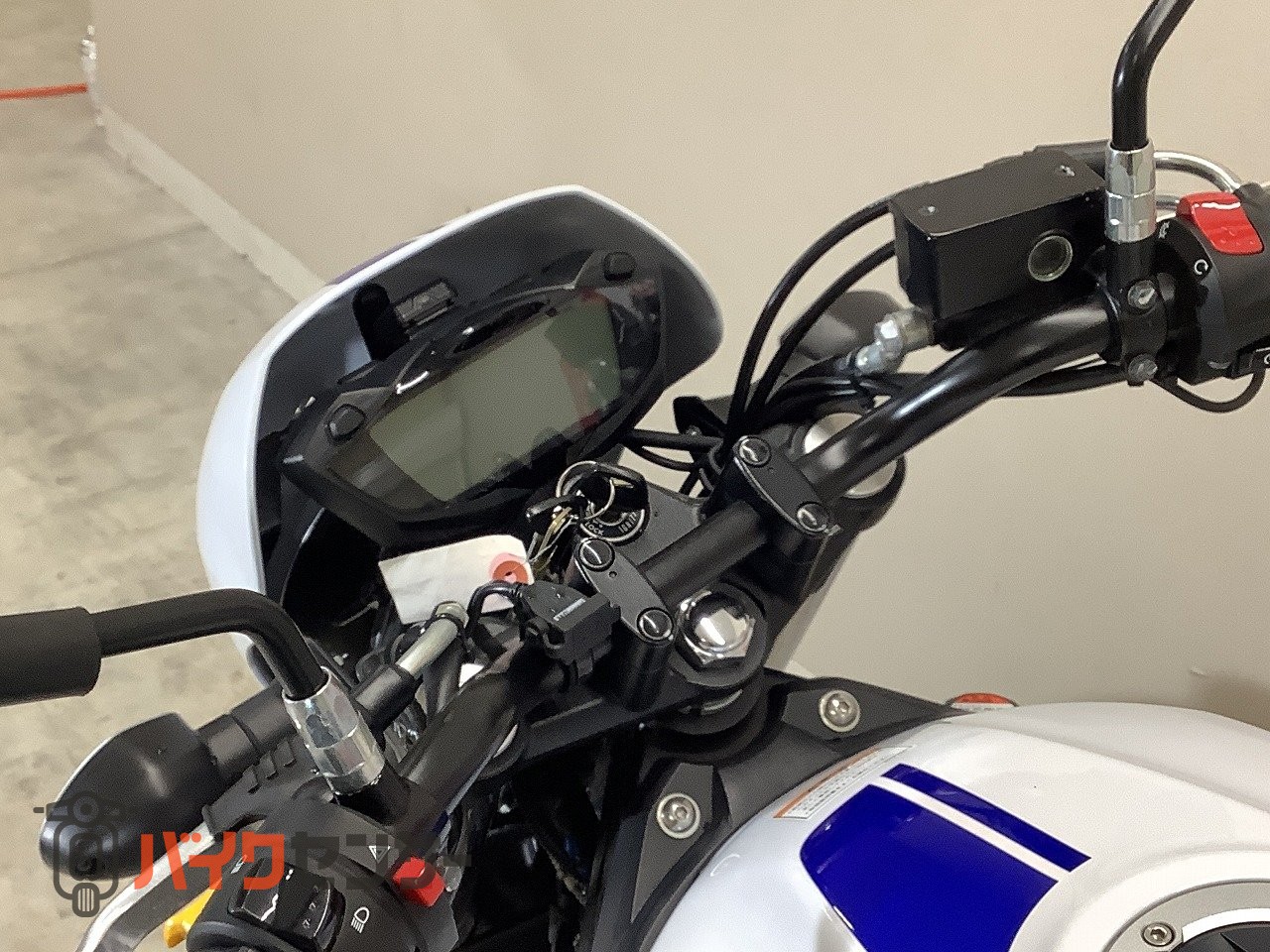 スズキ SV650 ABS 2016年モデル/SP忠男製マフラー/リアフェンダーレス