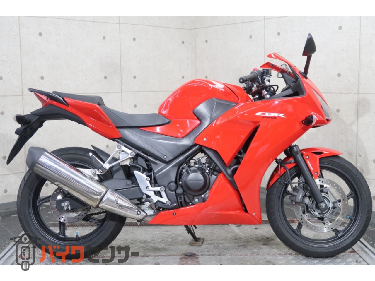 中古パーツ程度Bヘコミキズアリ ホンダ社製CBR250R【MC41 HM K33 K1 
