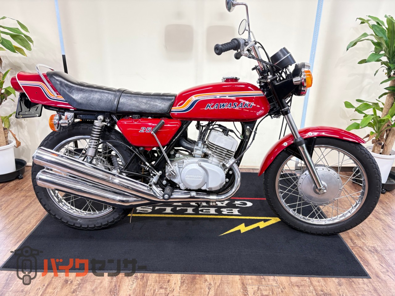 カワサキ マッハ　テールレンズ　新品純正　当時 kawasaki 750ss テールランプ 750SS カワサキ純正 250SS 当時物 一つ目 - 当時 350SS