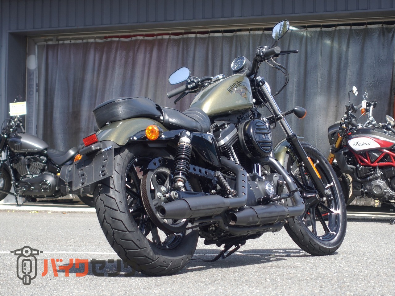 ハーレーダビッドソン XL883N アイアン ○純正カラー「オリーブ