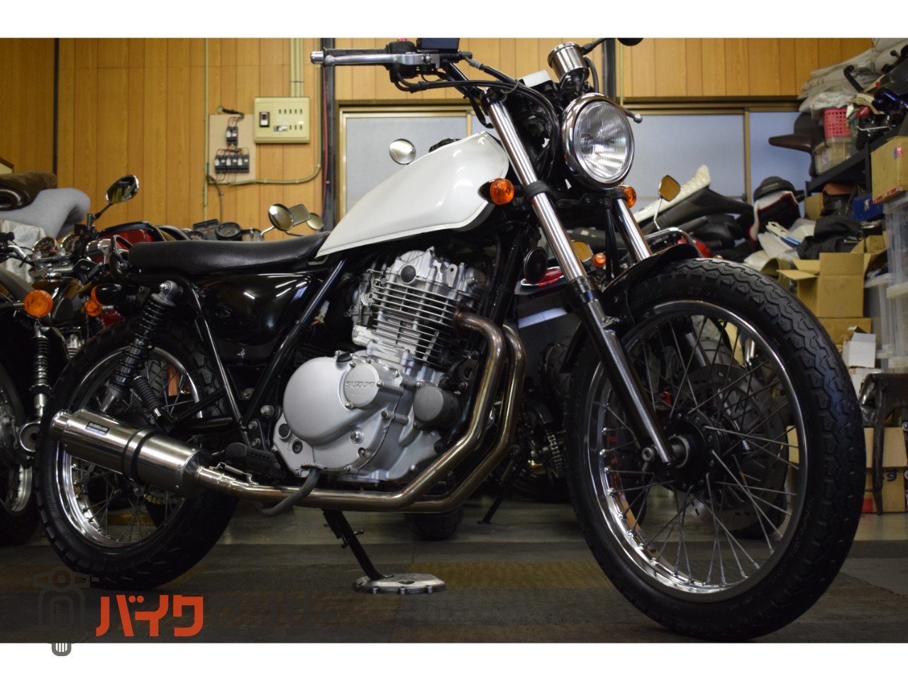 スタイル重視ならコレ!グラストラッカーNJ47Aシガー.マフラー.グラス 