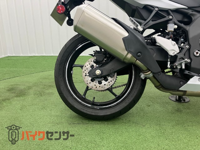 SEIKEN 16インチ Ninja ZX-4R SE 水冷4気筒 フレームスライダー スモークスクリーン