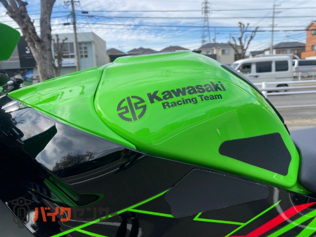 Ninja ZX-10R - KAWASAKI | CHAMPION 76 | チャンピオン 76